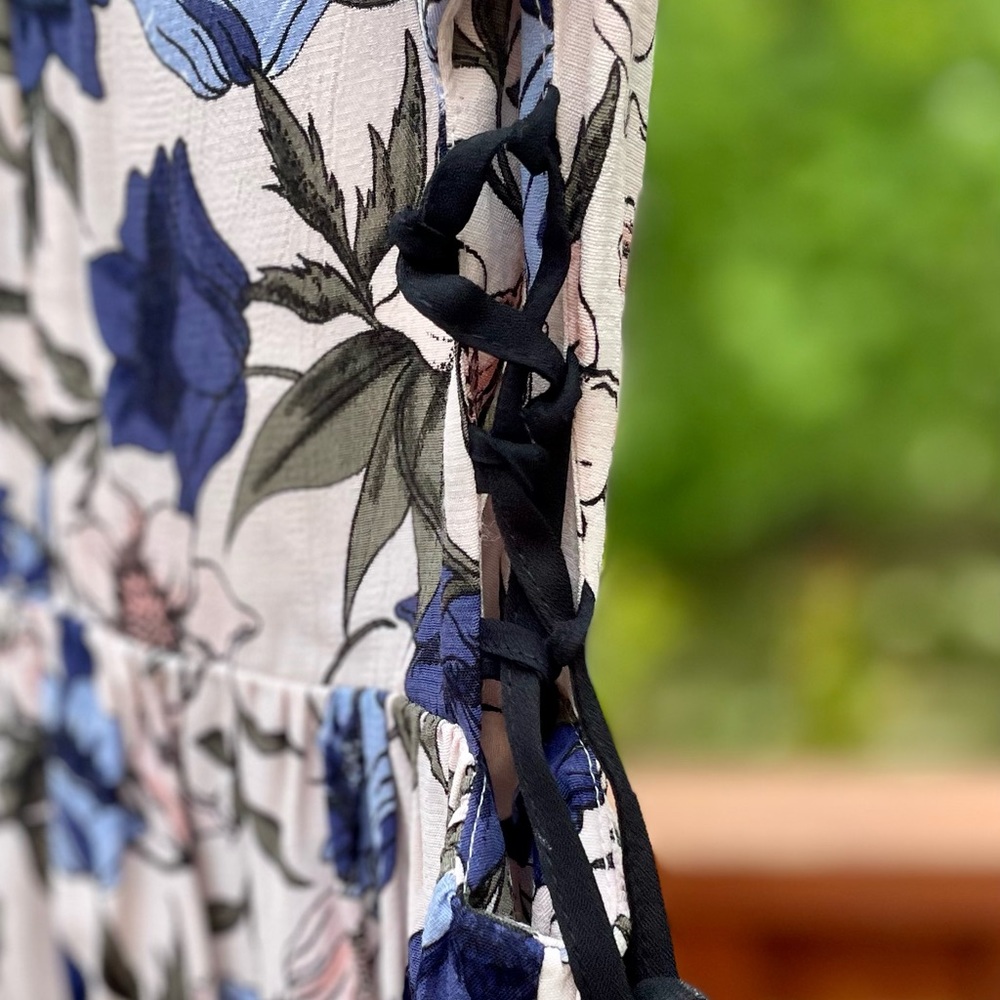 TopShop Cut-Out Dress Size 4